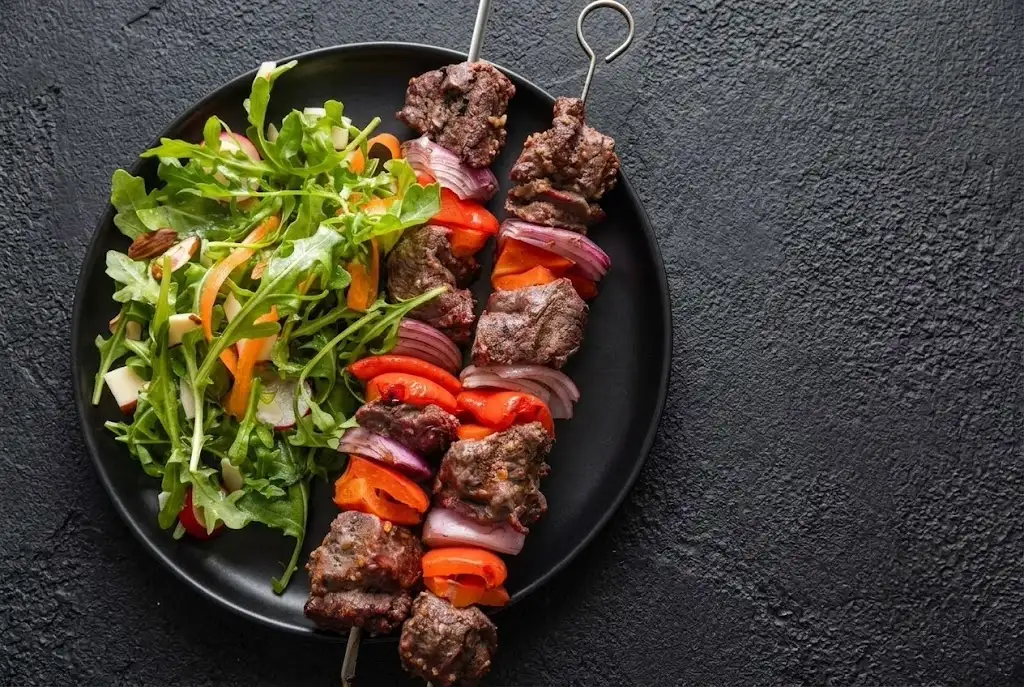 Beef with Red Onion & Capsicum